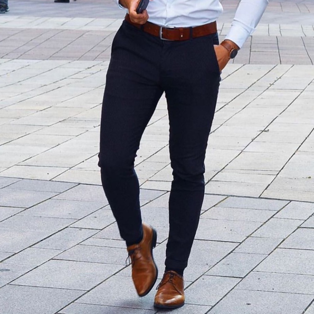 Men’s brown dress shoes